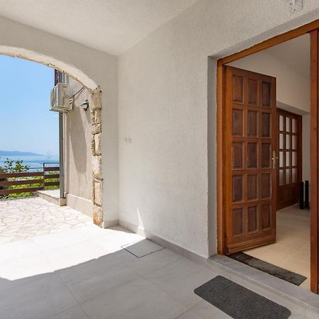 Apartments Vilma Опатия Екстериор снимка