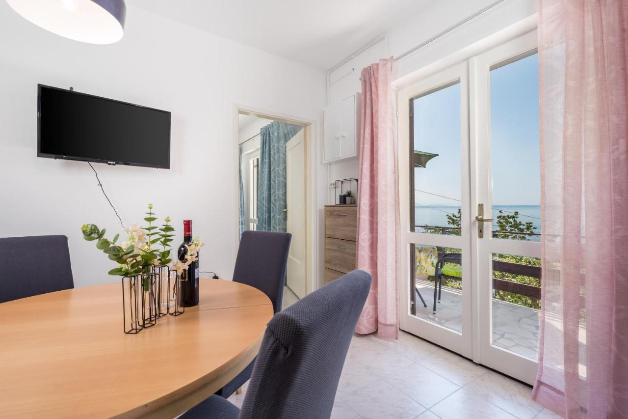 Apartments Vilma Опатия Екстериор снимка